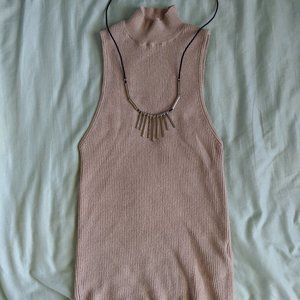Sleeveless Turtle Neck